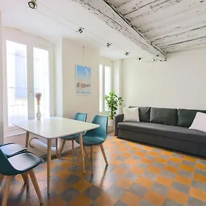 https://apt-cozy-intramuros-near-the-station.aixenprovencehotels.org