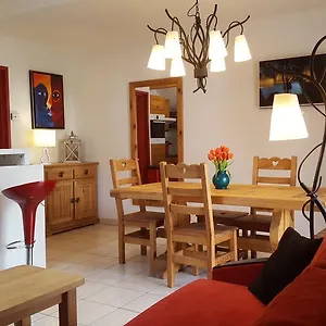 https://duplex-les-periades.hotels-rhonealpes.com
