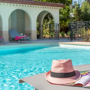 https://ancre-du-cap.fr-provencehotel.com